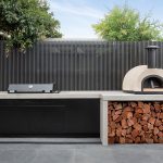 Jalando Pizza Oven at home on the outdoor bench