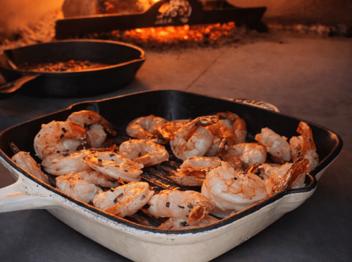 Garlic prawns in pizza oven