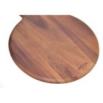 round pizza serving board